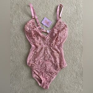 NWT Savage X Fenty pink lace bodysuit teddy size 1X